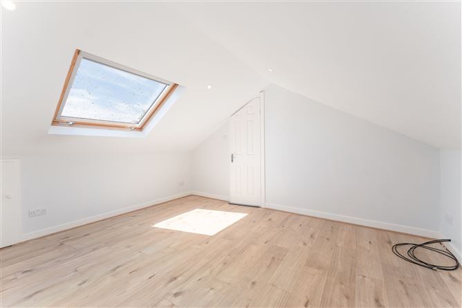 2 Oakview Close, Hartstown, Dublin 15