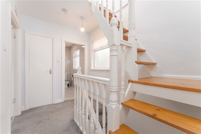 2 Oakview Close, Hartstown, Dublin 15