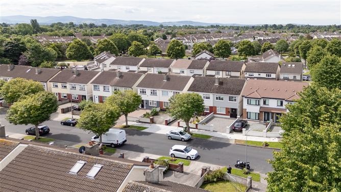 2 Oakview Close, Hartstown, Dublin 15