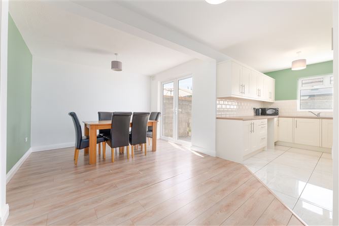 2 Oakview Close, Hartstown, Dublin 15