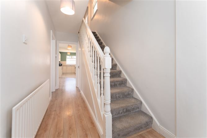2 Oakview Close, Hartstown, Dublin 15