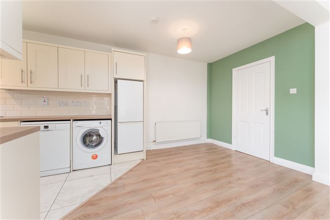 2 Oakview Close, Hartstown, Dublin 15