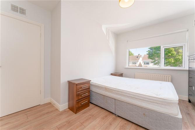 2 Oakview Close, Hartstown, Dublin 15
