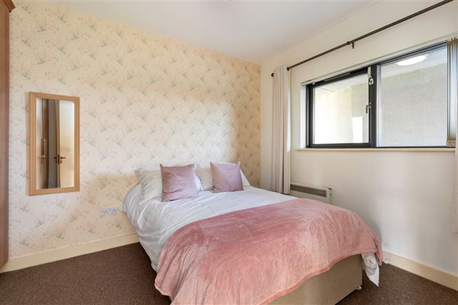 11 Ard Cluain, Main Street, Clonee, Co. Meath