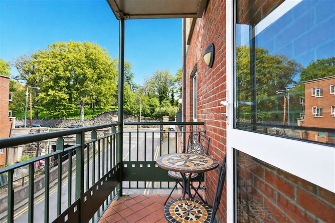 Photo 10 of 15 — 45 Phoenix Riverpark, Conyngham Road, Islandbridge, Dublin 8