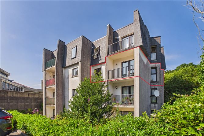Photo 6 of 28 — Apt 3A, Newtown Court, Waterford City, Waterford