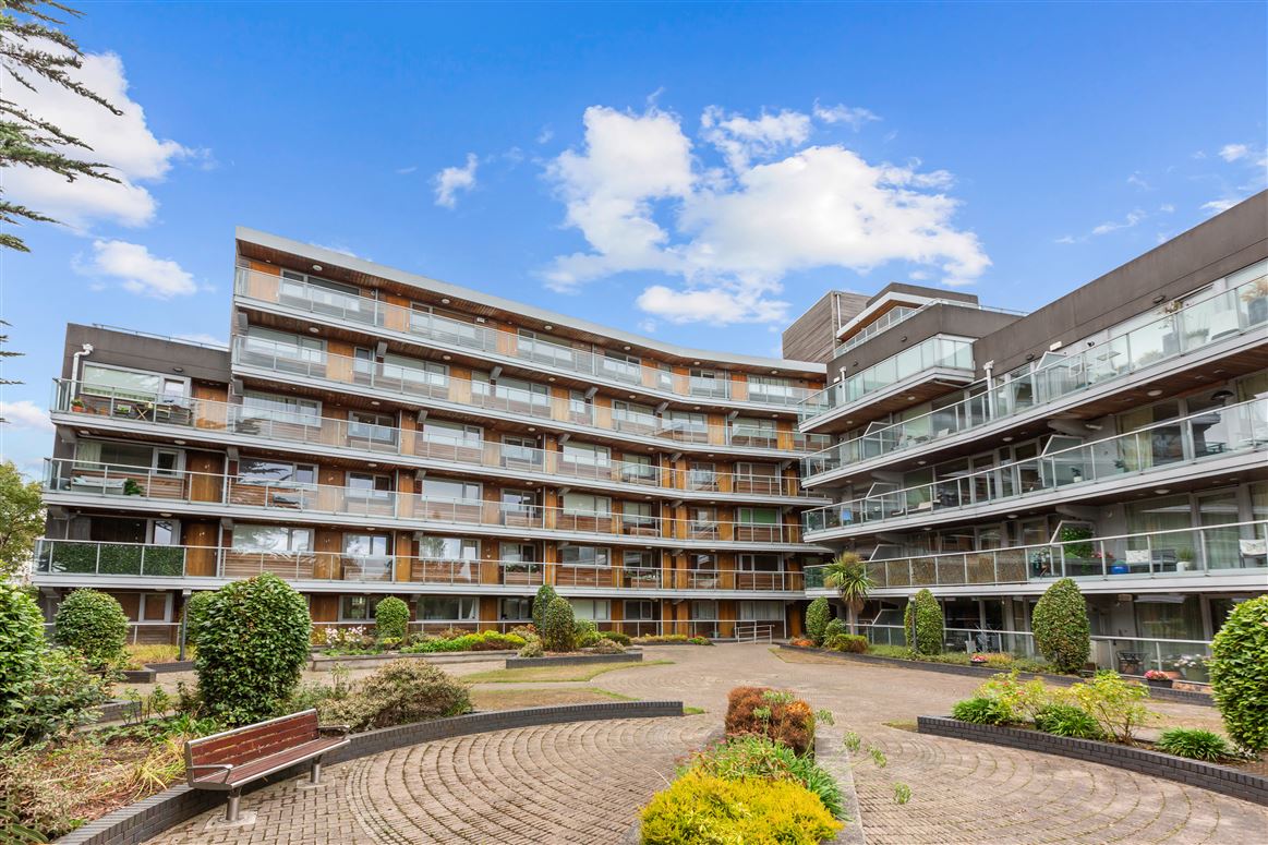 27 Booterstown Wood, Booterstown Avenue, Booterstown, Dublin