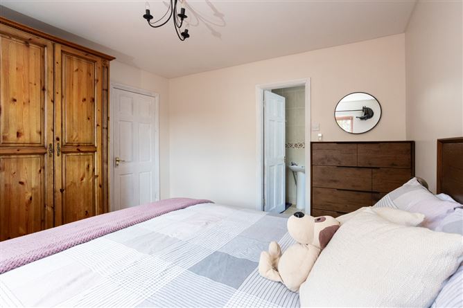 Photo 18 of 22 — 12 The Glenties, Millstreet Road, Macroom, Co. Cork