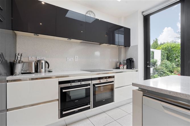24 Priory Grove, Blackrock, Co. Dublin