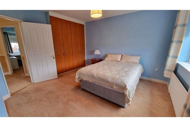 2 Wood Dale Close, Ballycullen, Dublin 24