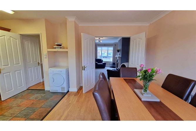 2 Wood Dale Close, Ballycullen, Dublin 24