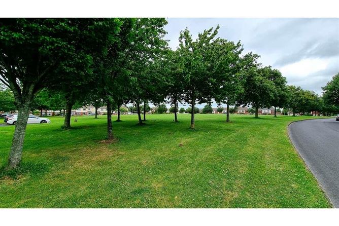 2 Wood Dale Close, Ballycullen, Dublin 24