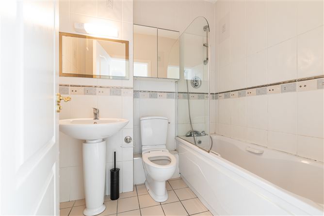 Apartment 15, Granite Court, Stepaside Park, Stepaside, Dublin 18