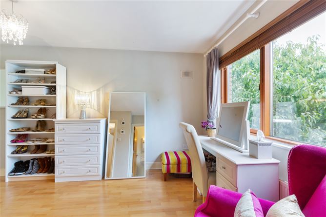 4 Hunter's Walk, Ballycullen, Dublin 24