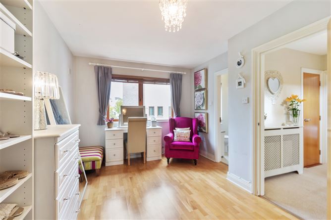 4 Hunter's Walk, Ballycullen, Dublin 24