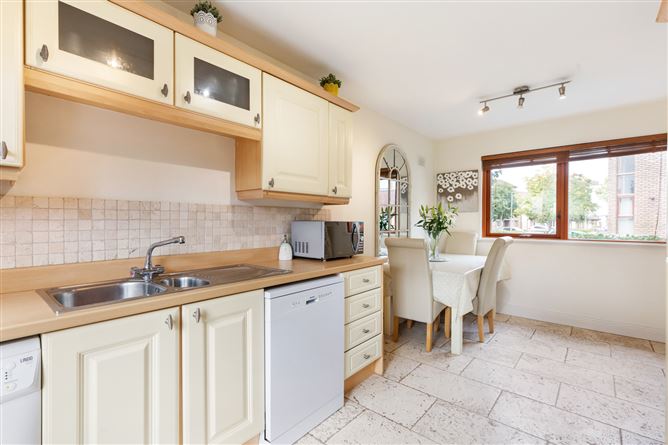 4 Hunter's Walk, Ballycullen, Dublin 24