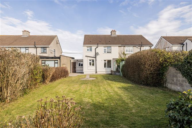 https://photos-a.propertyimages.ie/media/7/8/8/4907887/b8fd417f-55d1-4bc2-b676-261ede6cd324_l.jpg