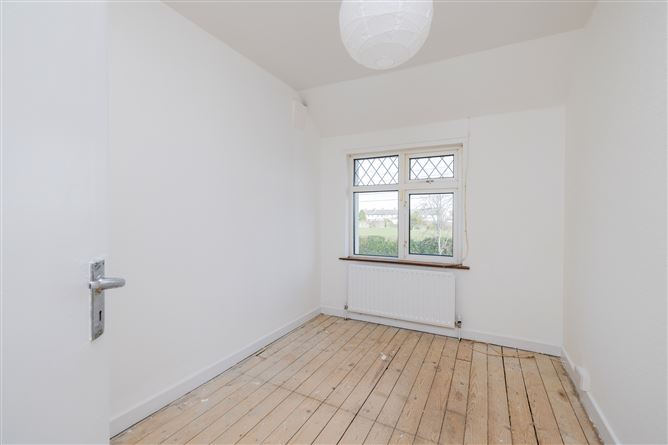 https://photos-a.propertyimages.ie/media/7/8/8/4907887/b8fd417f-55d1-4bc2-b676-261ede6cd324_l.jpg
