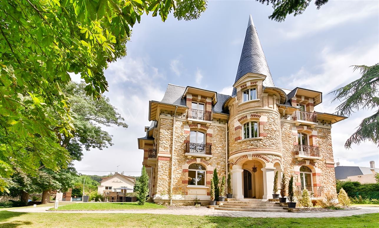 Château Charming,Saint-Leu-la-Forêt,Île-de-France,France