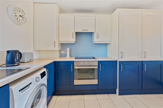 33 Highfield Avenue, Ballincollig, Cork