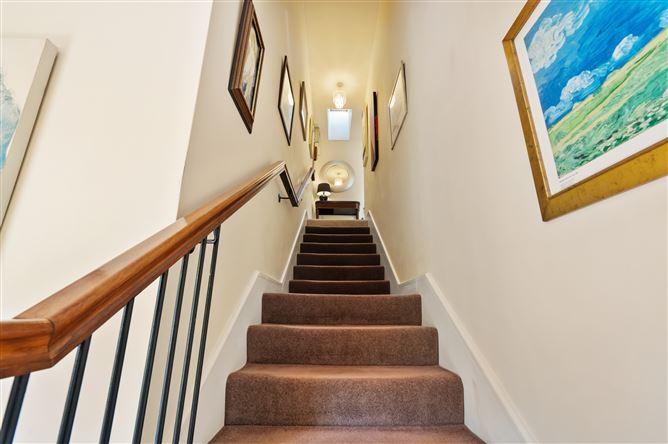 33 Highfield Avenue, Ballincollig, Cork