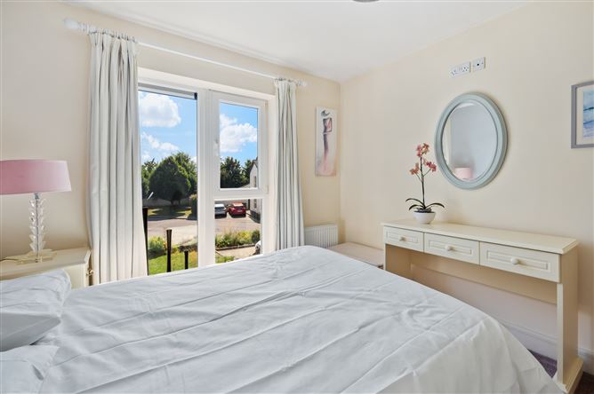 33 Highfield Avenue, Ballincollig, Cork