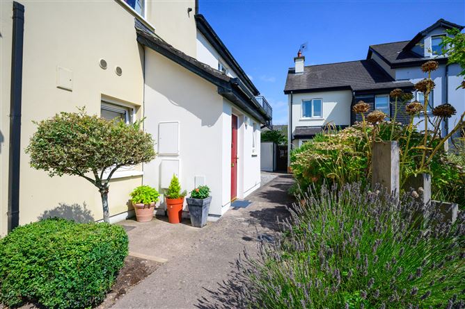 33 Highfield Avenue, Ballincollig, Cork