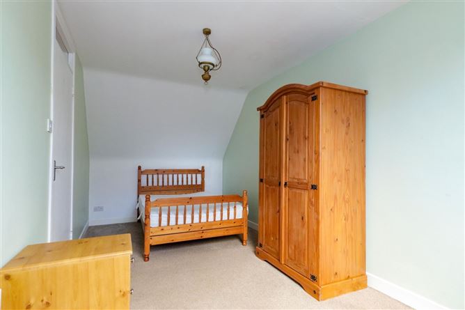 8 Pairc Na gCaor, Moycullen, Co. Galway