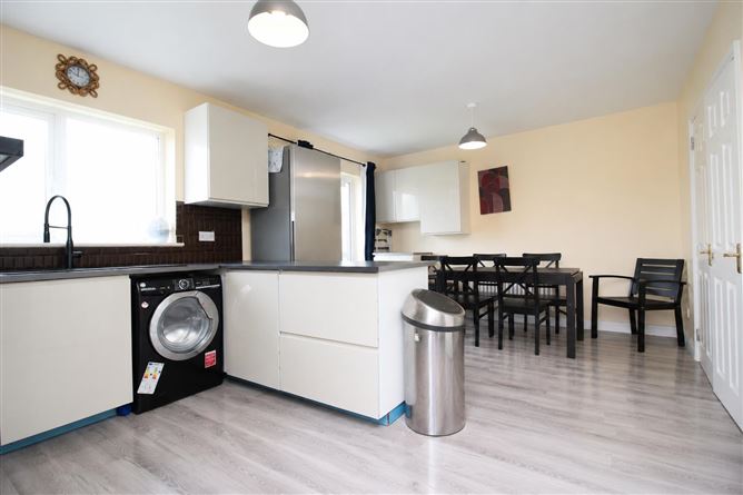 Photo 10 of 31 — 77 Ardilaun Green, Mullingar, Westmeath