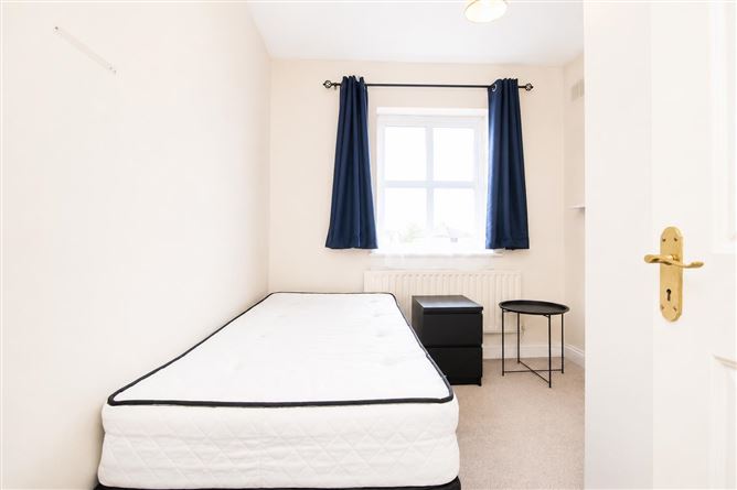 Photo 23 of 31 — 77 Ardilaun Green, Mullingar, Westmeath