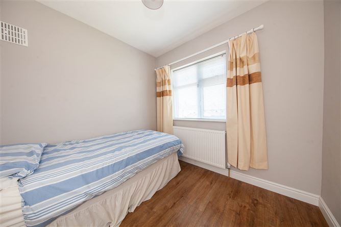 Photo 21 of 26 — 38 Elm Mount Park, Beaumont, Dublin 9