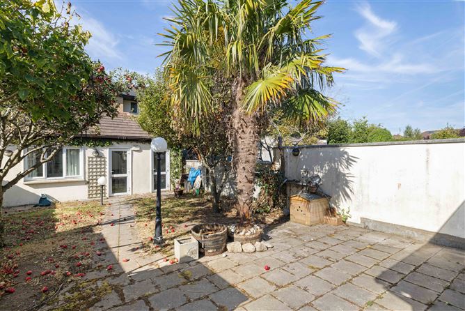 Photo 16 of 18 — 73 Mount Eagle View, Leopardstown, Dublin 18