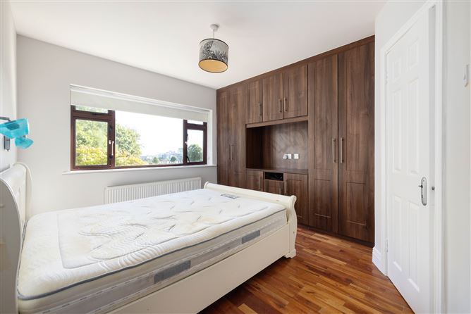 Photo 11 of 18 — 73 Mount Eagle View, Leopardstown, Dublin 18