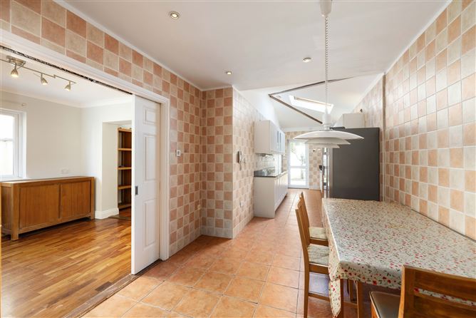 Photo 8 of 18 — 73 Mount Eagle View, Leopardstown, Dublin 18
