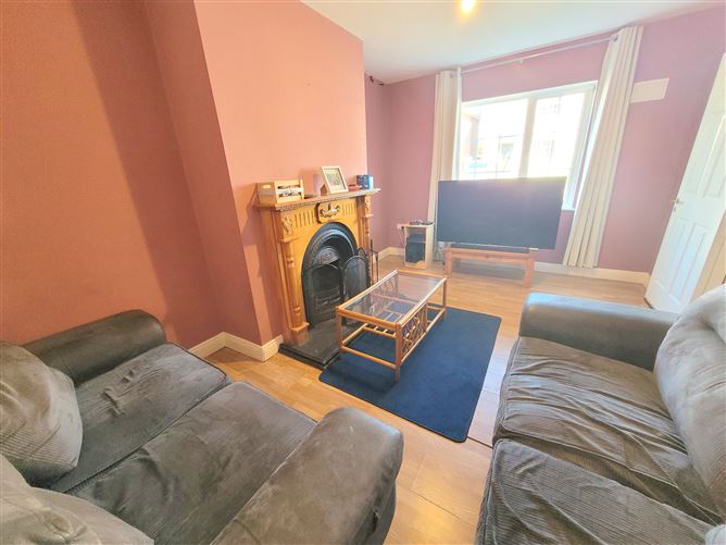 Photo 6 of 9 — 12 Rosemount View, Cahir, Tipperary