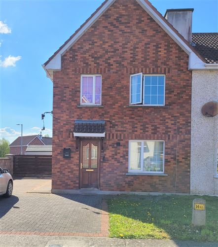 Photo 1 of 9 — 12 Rosemount View, Cahir, Tipperary
