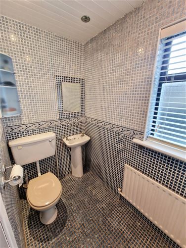 2 Church Drive, Clarecastle, Ennis, Co. Clare