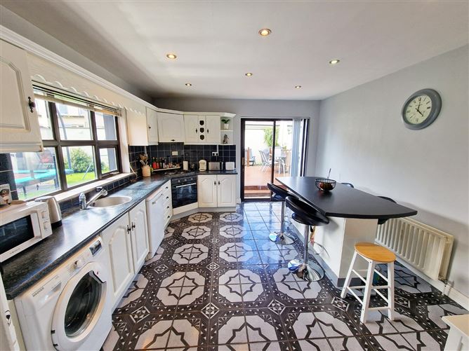 2 Church Drive, Clarecastle, Ennis, Co. Clare