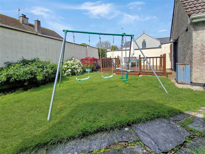 2 Church Drive, Clarecastle, Ennis, Co. Clare