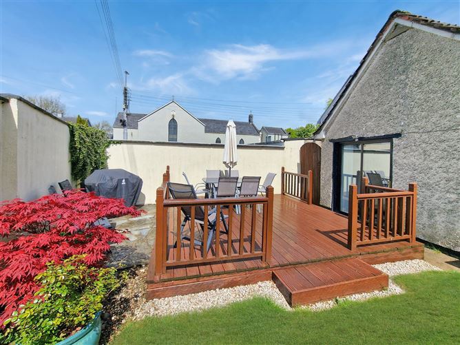 2 Church Drive, Clarecastle, Ennis, Co. Clare