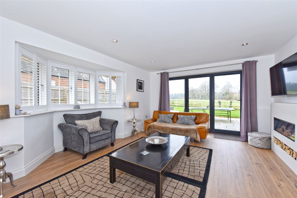 Rural Yet Refined, Vacation Rental in Oxfordshire, England, Binfield Heath, Oxfordshire