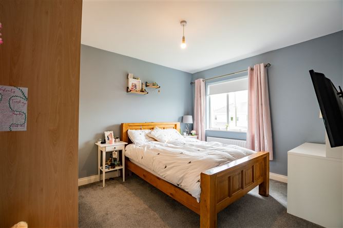 18 The Court, Lakepoint Park, Mullingar, Co. Westmeath