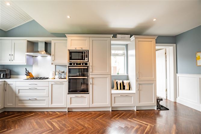 18 The Court, Lakepoint Park, Mullingar, Co. Westmeath