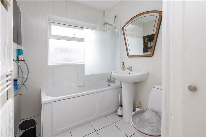 34 Woodford Downs, Clondalkin,   Dublin 22