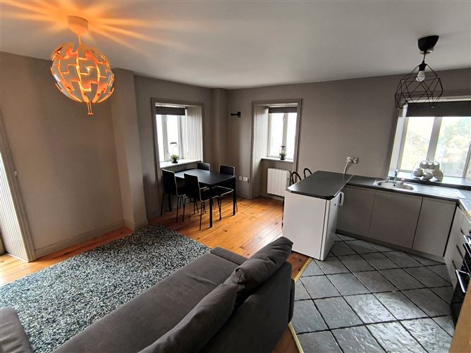 8 Brown Court, Youghal, Cork