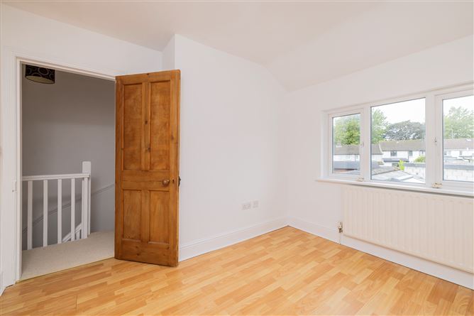 https://photos-a.propertyimages.ie/media/7/8/9/4958987/e8c9bbd2-9ce6-49f3-9400-73c159356964_l.jpg