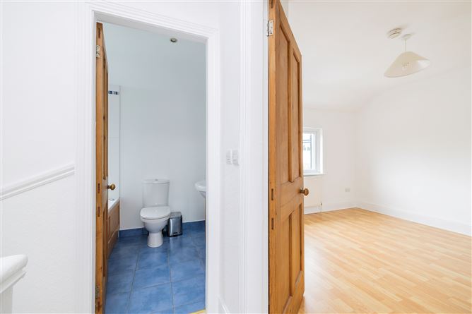 https://photos-a.propertyimages.ie/media/7/8/9/4958987/e8c9bbd2-9ce6-49f3-9400-73c159356964_l.jpg