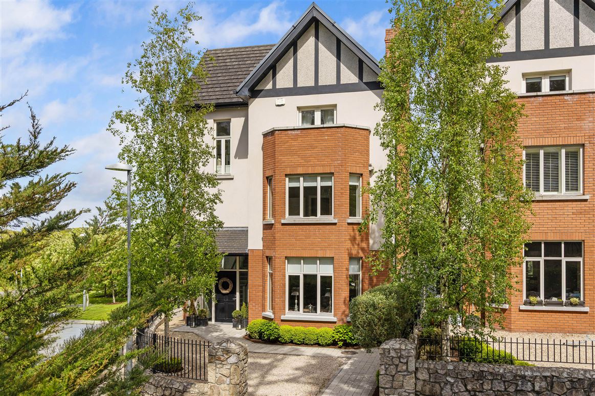 4 Knockcree, Carrickmines, Dublin 18