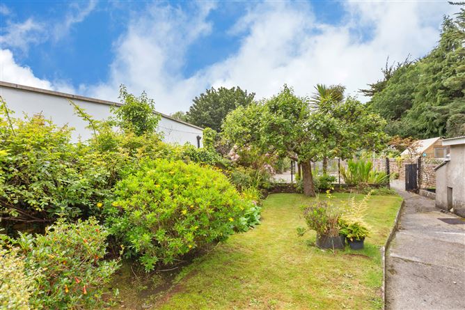 Lynford, 2 Oldcourt Terrace, Vevay Road, Bray