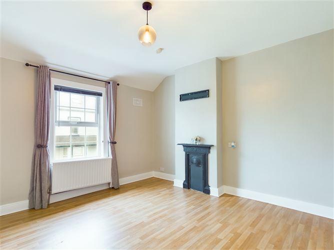 4 Castle Avenue, Thurles, Co. Tipperary